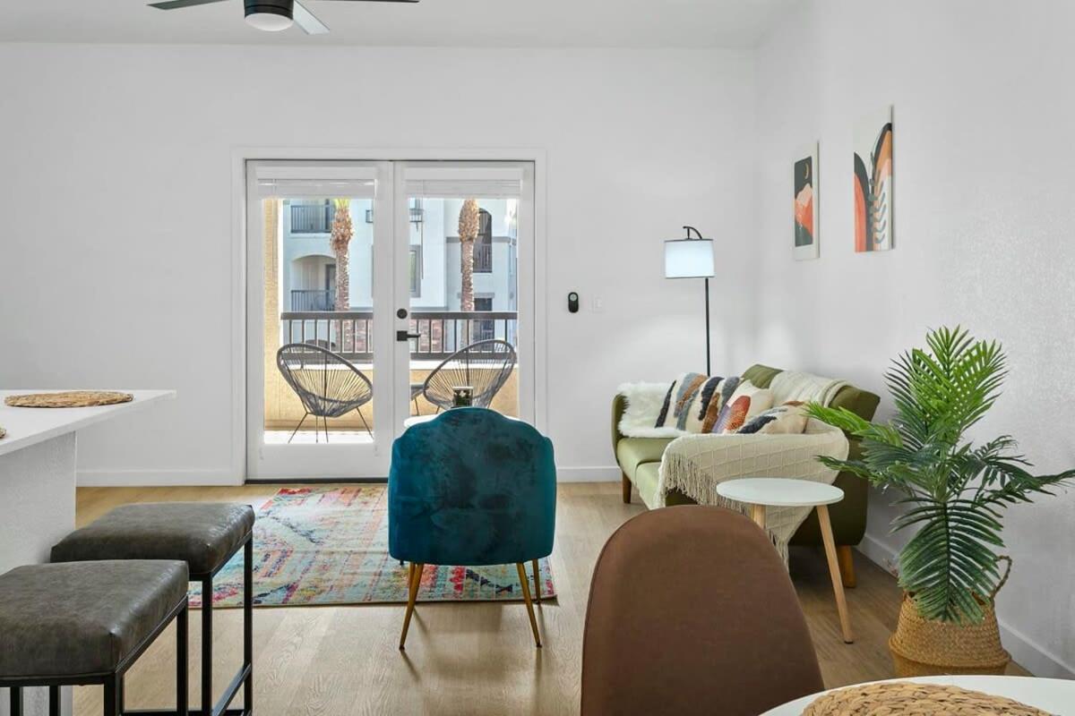 Cozysuites Glendale By The Stadium With Pool 02 エクステリア 写真
