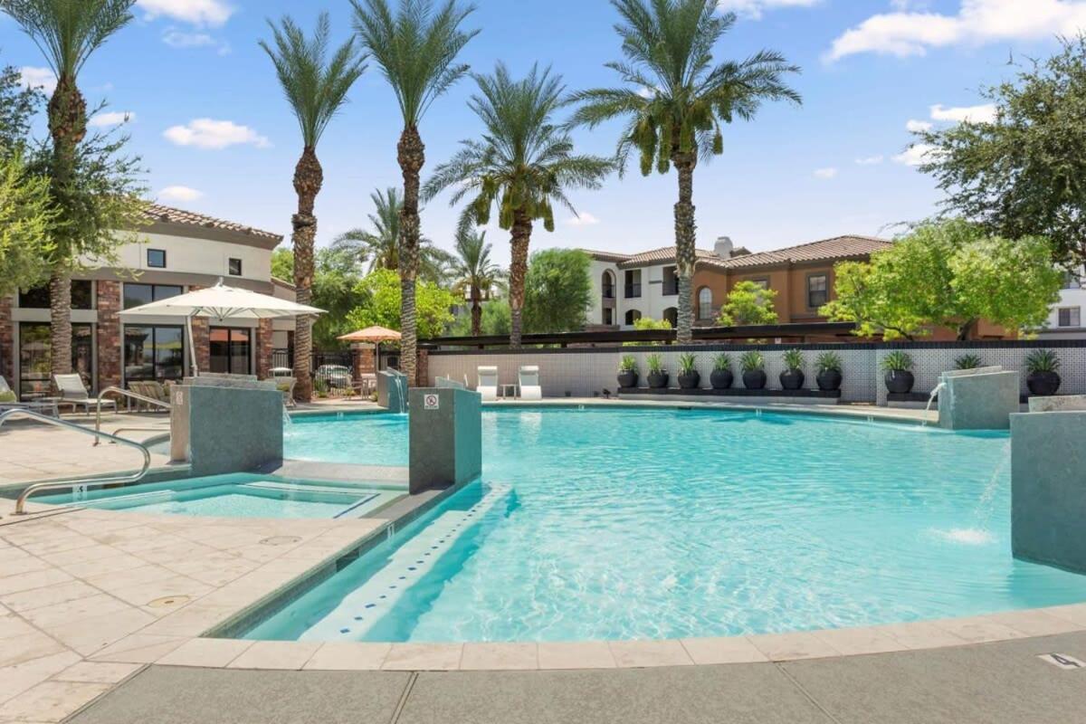 Cozysuites Glendale By The Stadium With Pool 02 エクステリア 写真